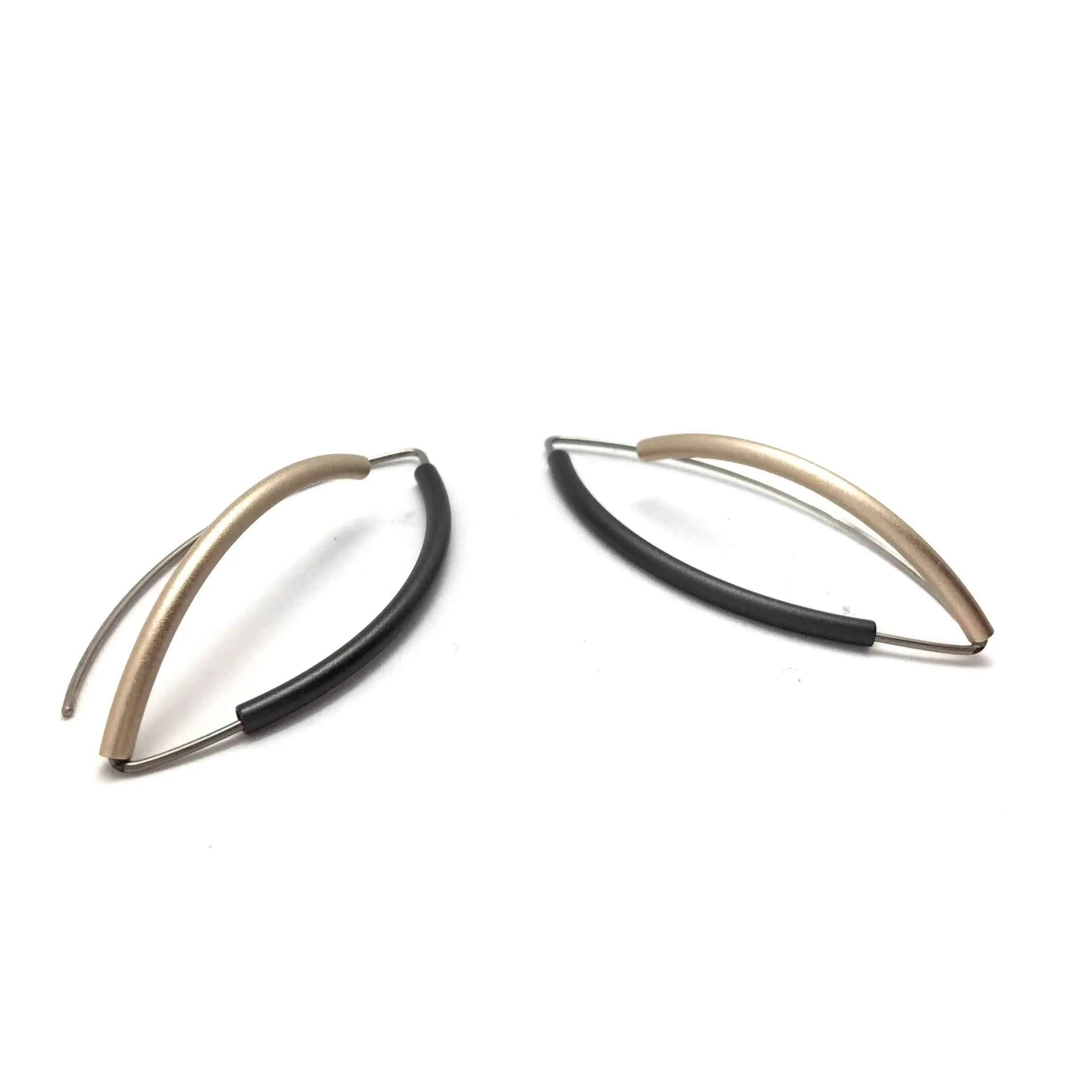 Black & Champagne 3D Bow Earrings - Round Tubing