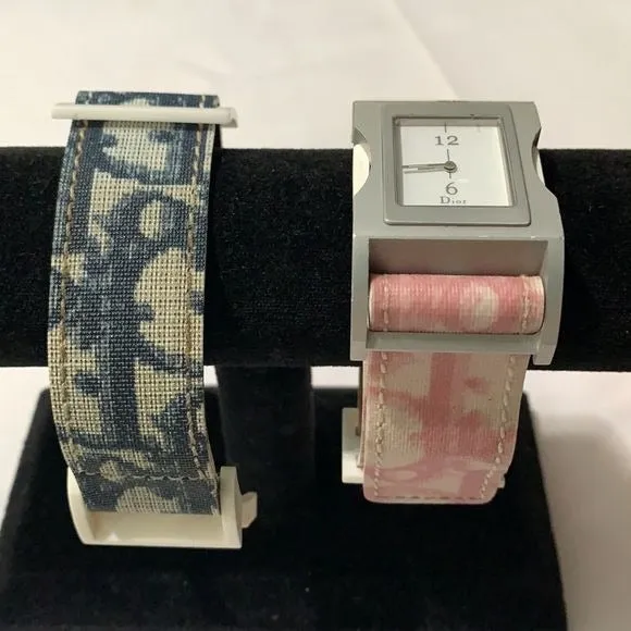 Christian Diorlogo strap blue/pink watch