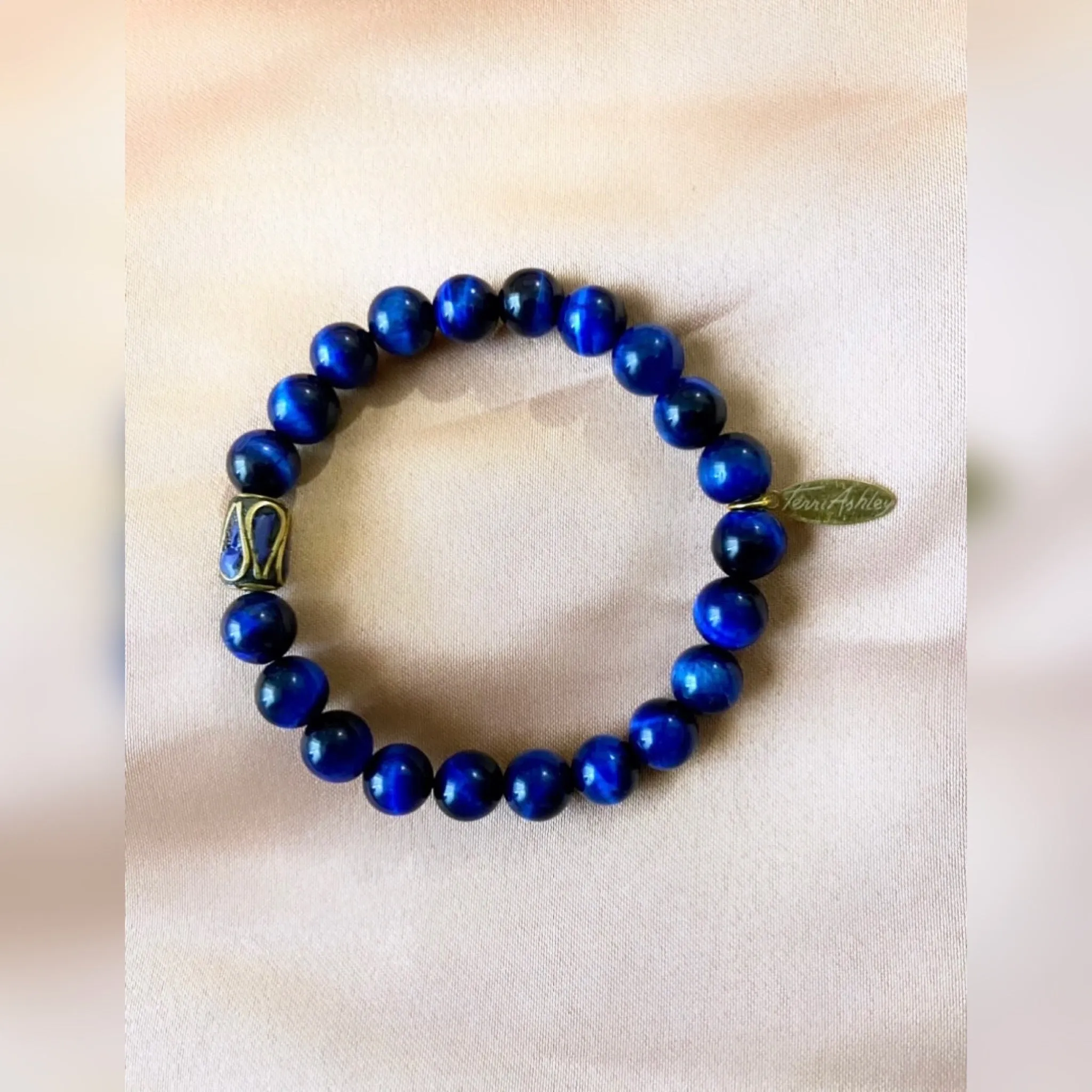 Ease Blue Tiger Eye Bracelet