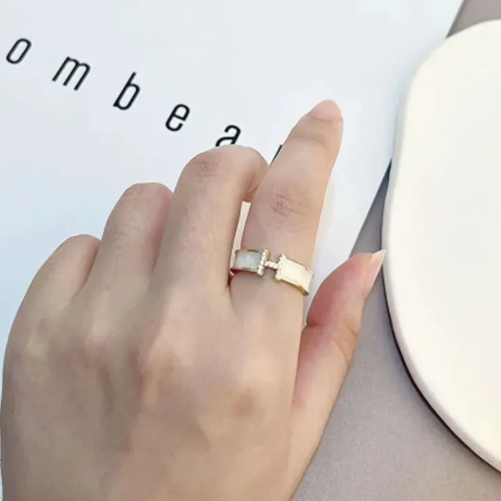 Fashion Jewelry Shop Letter H Letter Ring -S4924338