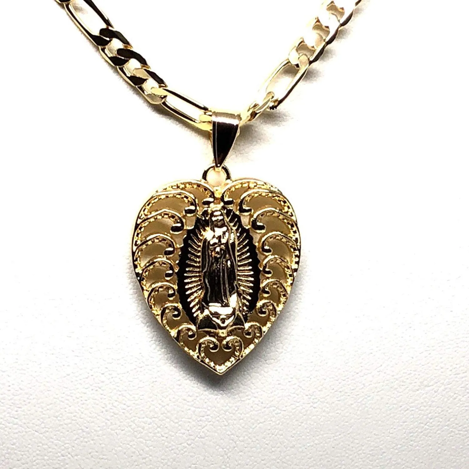 Gold Plated Virgin Mary Heart Pendant Necklace Figaro 26 Corazon Virgen de Guadalupe Medalla Oro Laminado