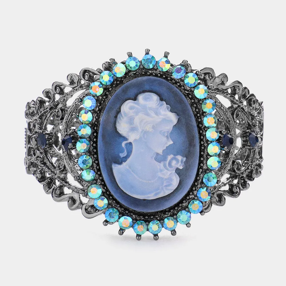 iLLASPARKZ Cameo Centered Stone Trimmed Metal Hinged Bracelet