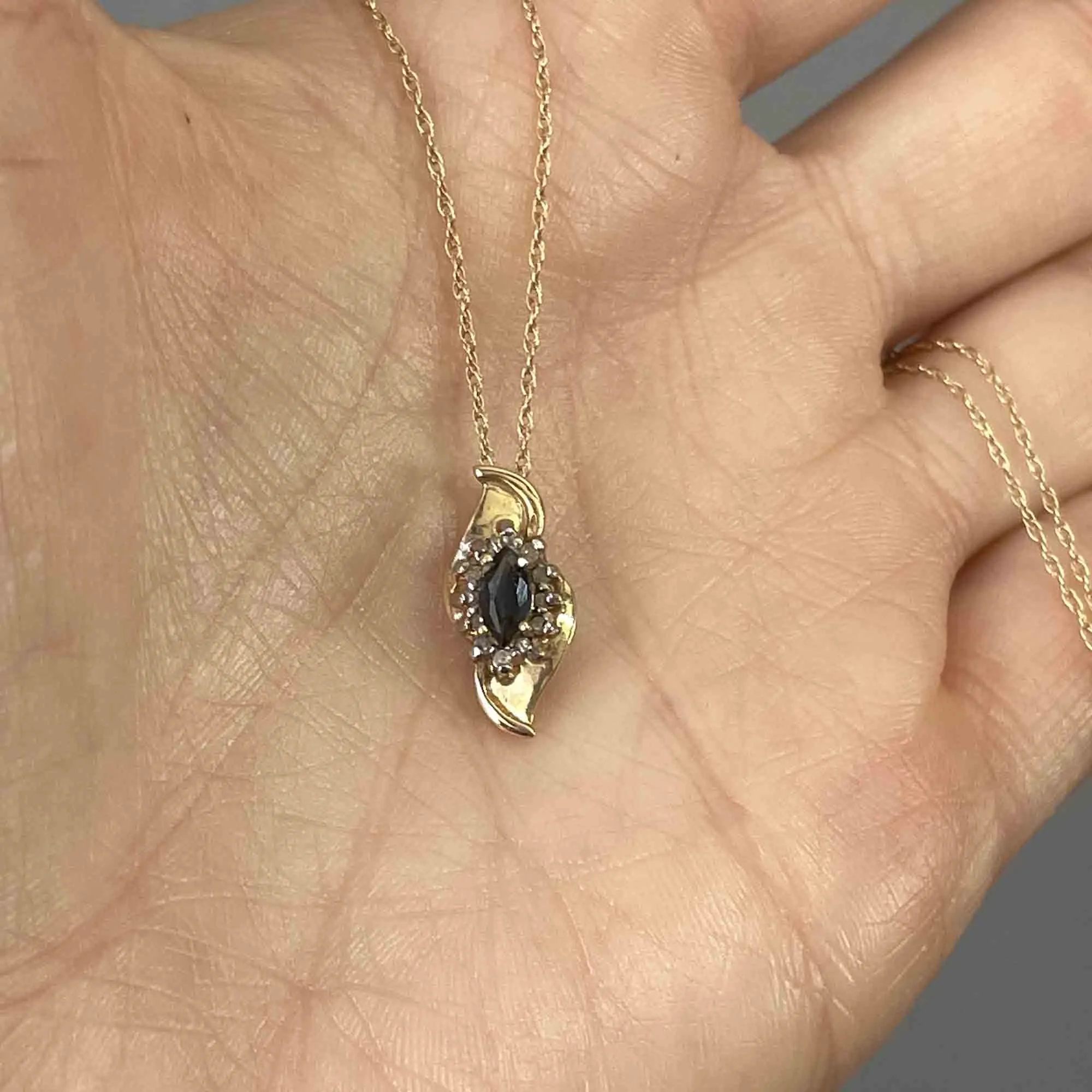 Vintage 10K Gold Sapphire Diamond Halo Pendant Necklace