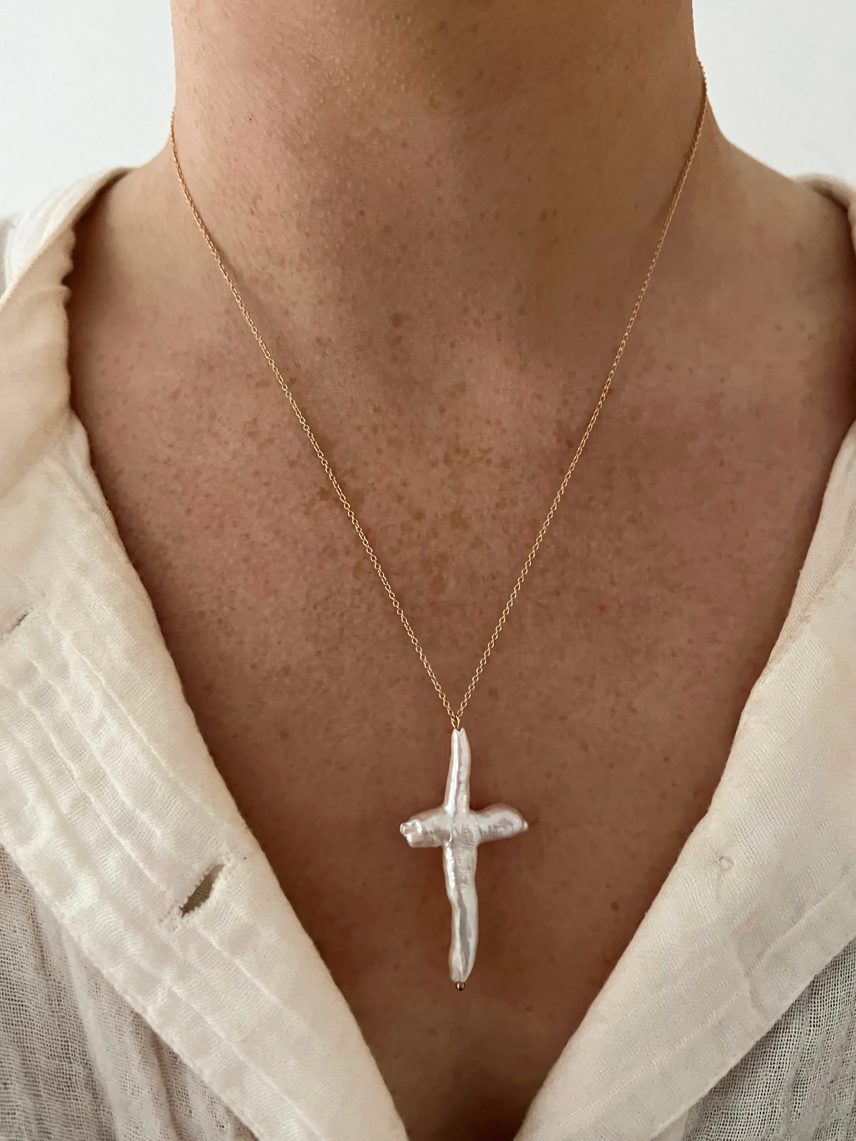 XL PEARL CROSS ON CHAIN NECKLACE